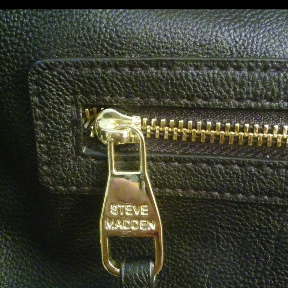 Designer" Hand Bag - Picture 3 of 4